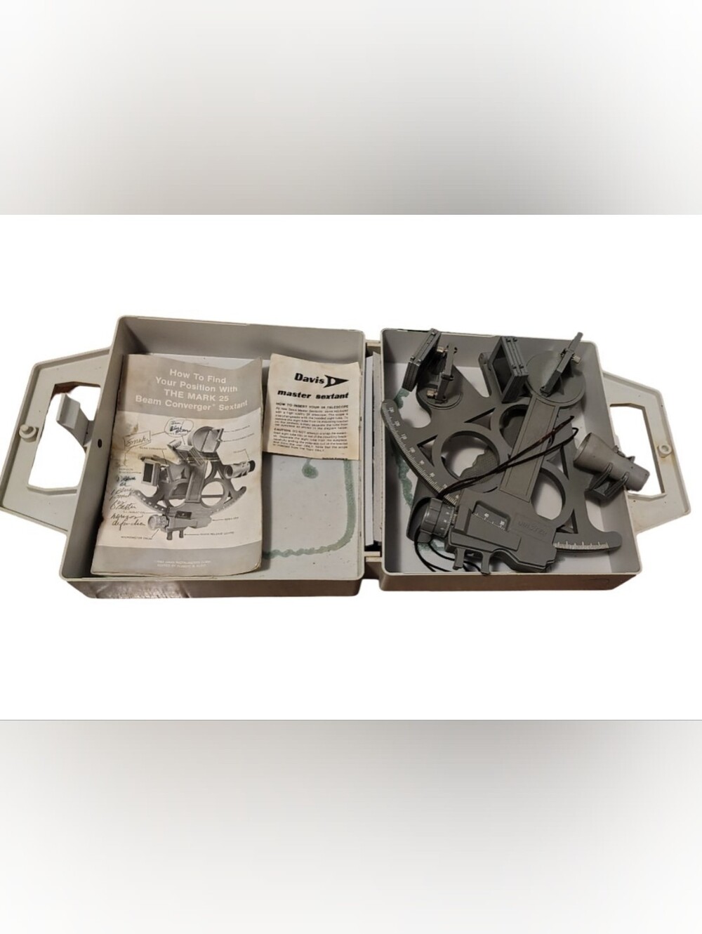 Davis Instruments Mark 25 Master Sextant w/Case & Manuals Beam Converger